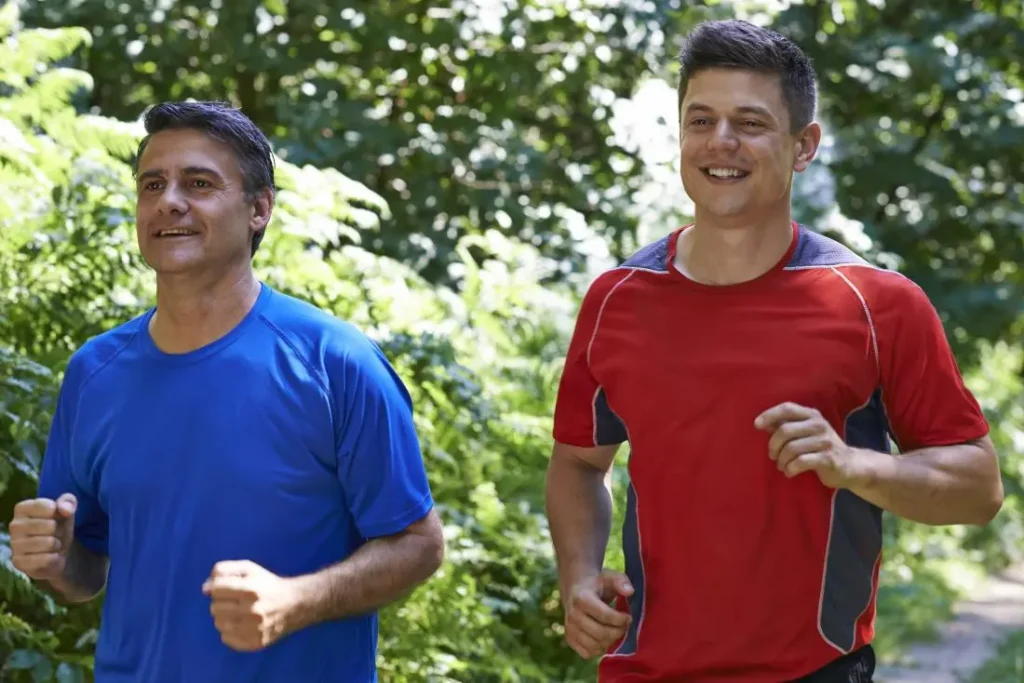 The French present tense is used to talk about habits like: "Le samedi il va courir dans le parc avec Pierre."